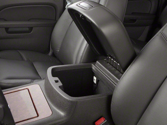 2010 Chevrolet Suburban Base