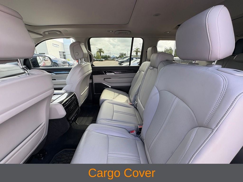 2024 Jeep Wagoneer Base