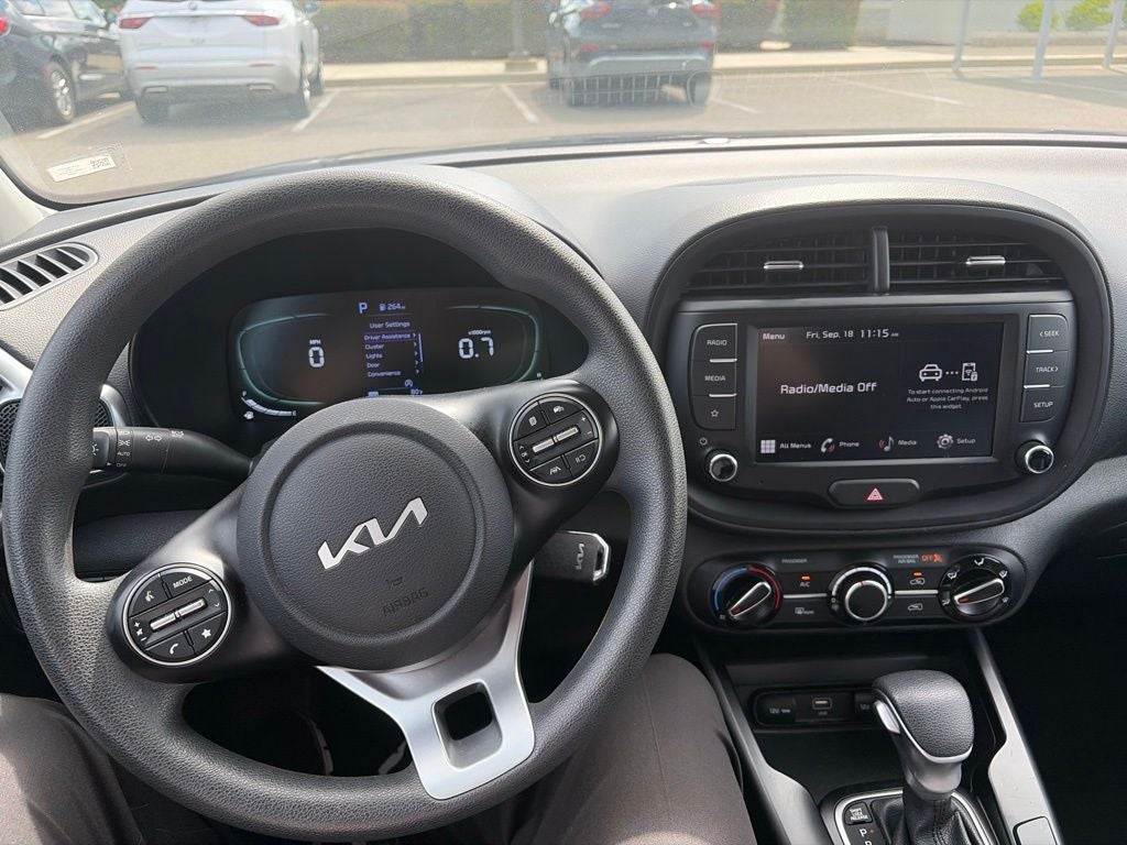2024 Kia Soul LX