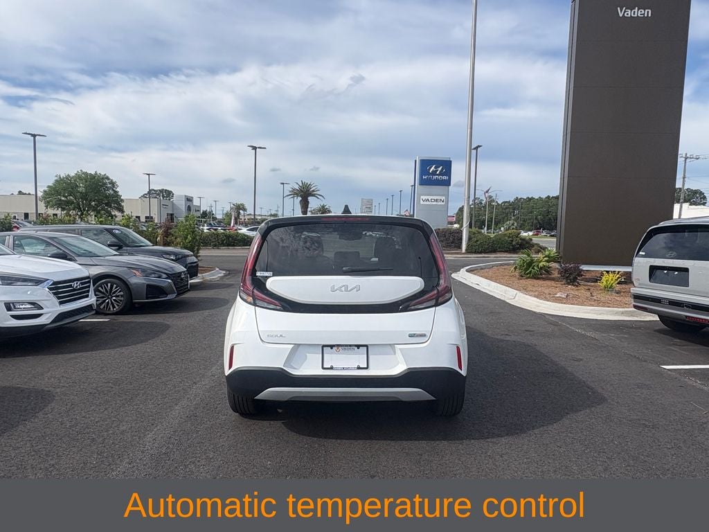 2023 Kia Soul EX