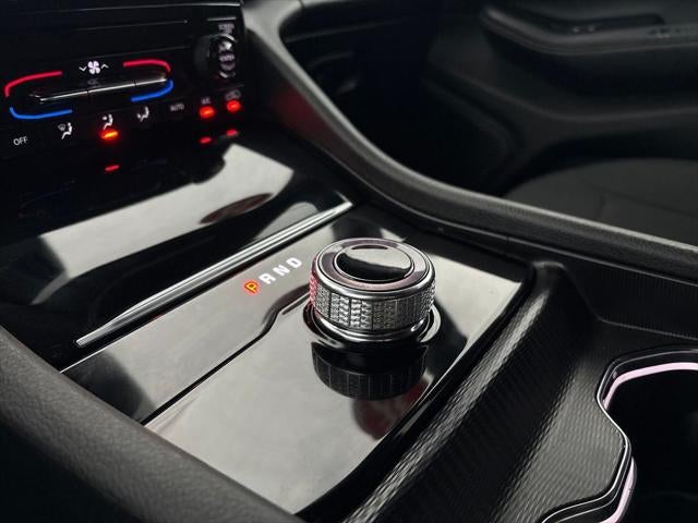 2025 Jeep Grand Cherokee Laredo 4x2