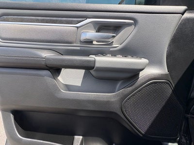 2020 RAM 1500 Big Horn Crew Cab 4x4 5'7' Box