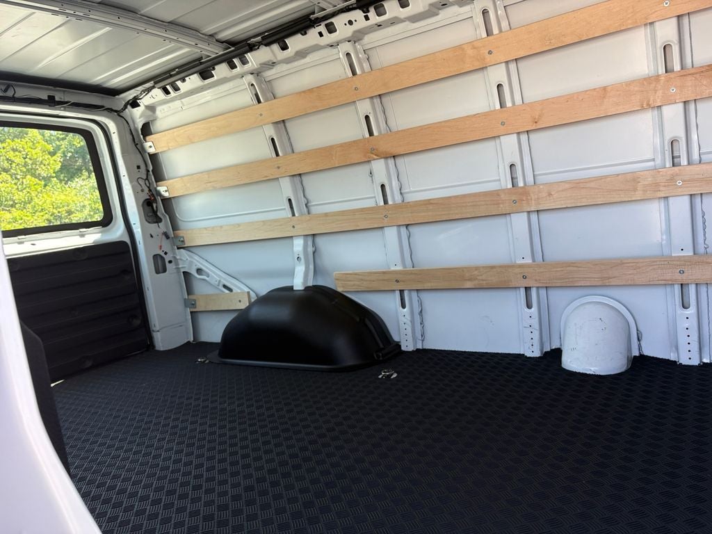 2024 Chevrolet Express Cargo RWD 2500 Regular Wheelbase WT