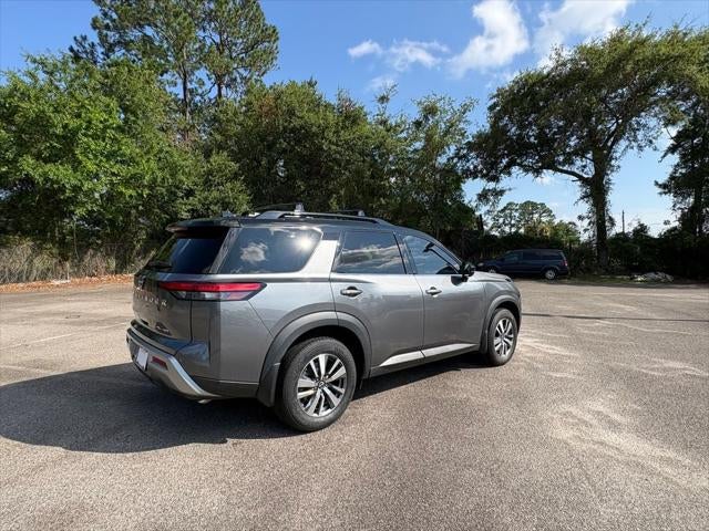 2024 Nissan Pathfinder SL 4WD