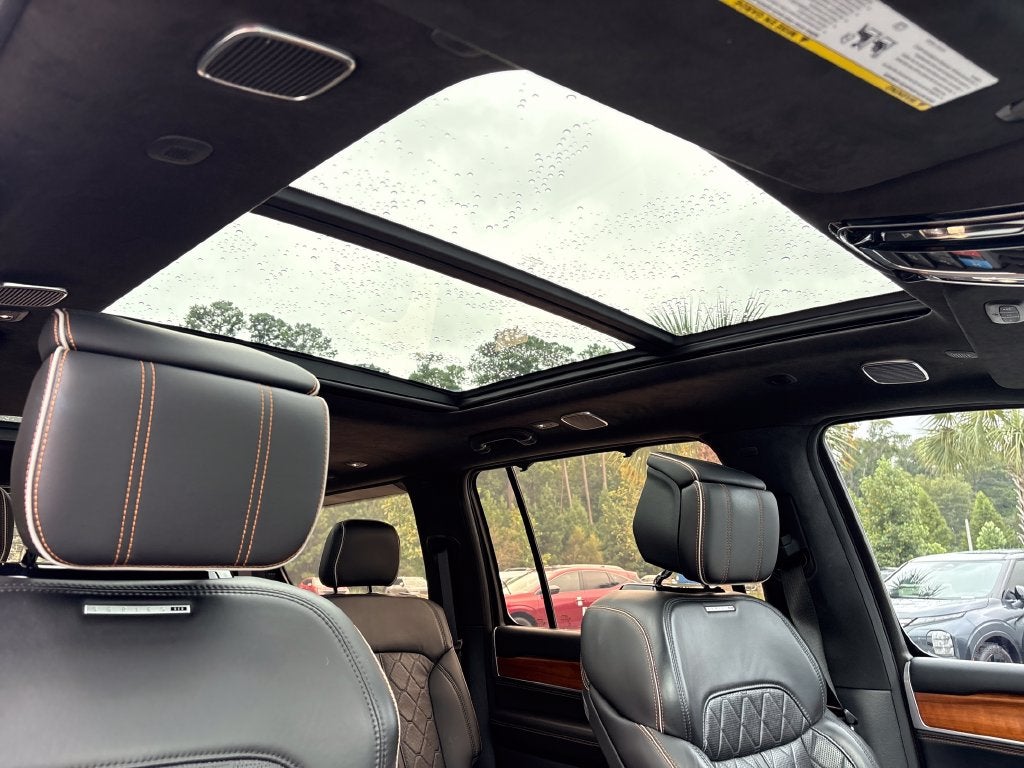2022 Jeep Grand Wagoneer Series III