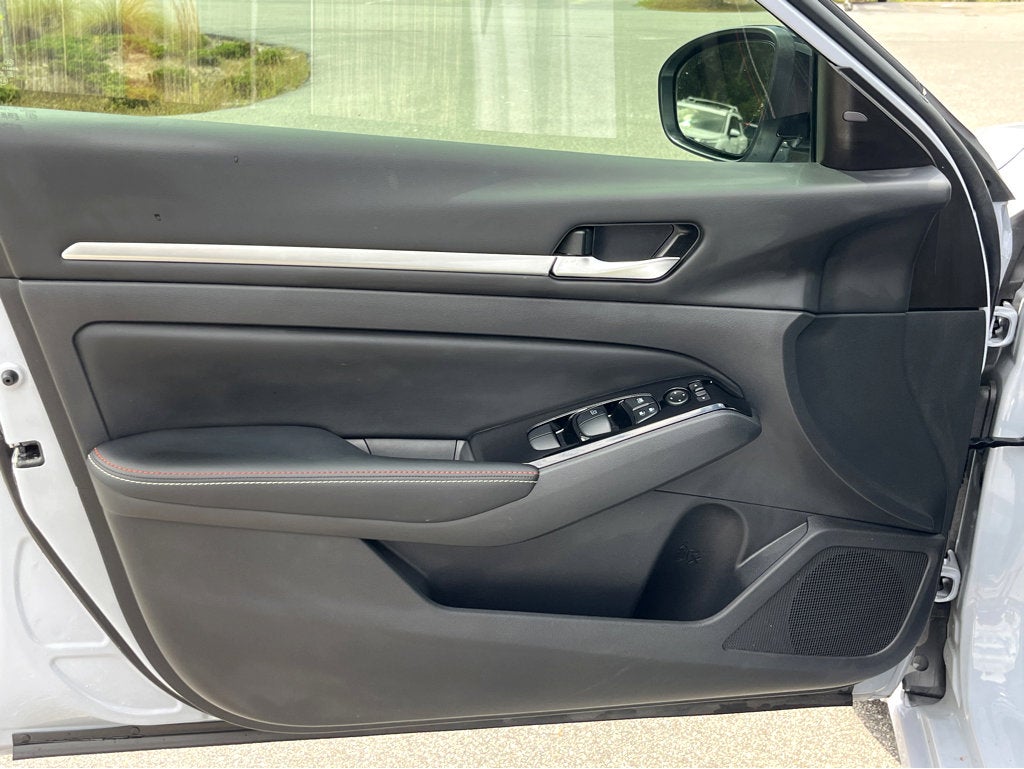 2024 Nissan Altima 2.0 SR