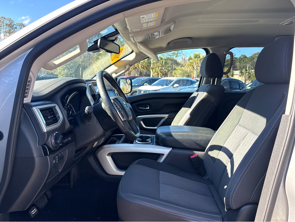 2020 Nissan Titan SV