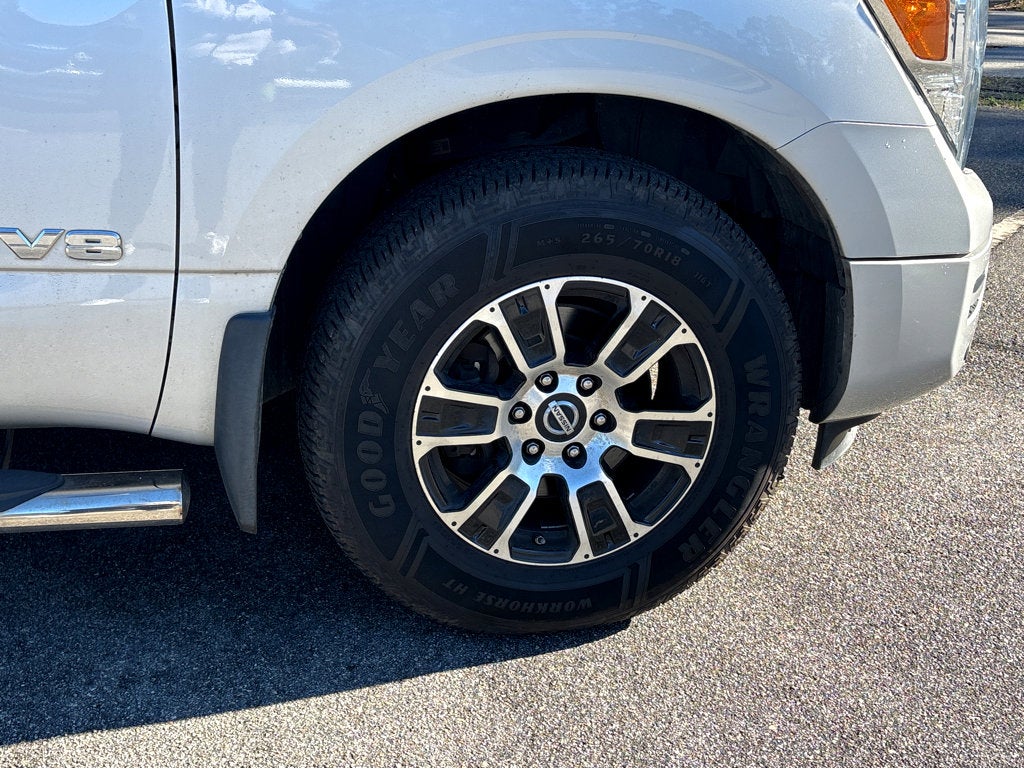 2020 Nissan Titan SV