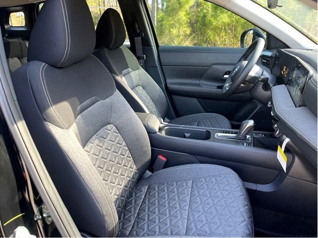 2025 Nissan Kicks SV - Photo 32