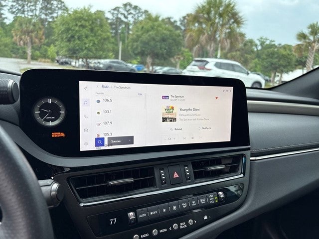 2024 Lexus ES Hybrid 300h F SPORT Handling - Photo 56