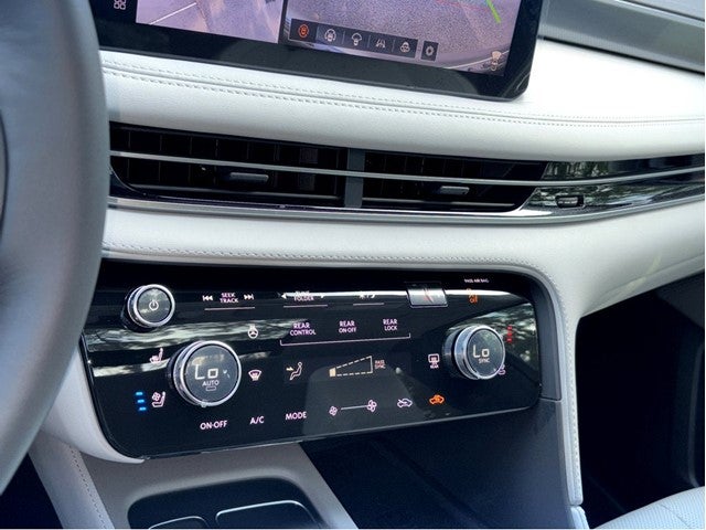 2027 INFINITI QX60 Luxe FWD