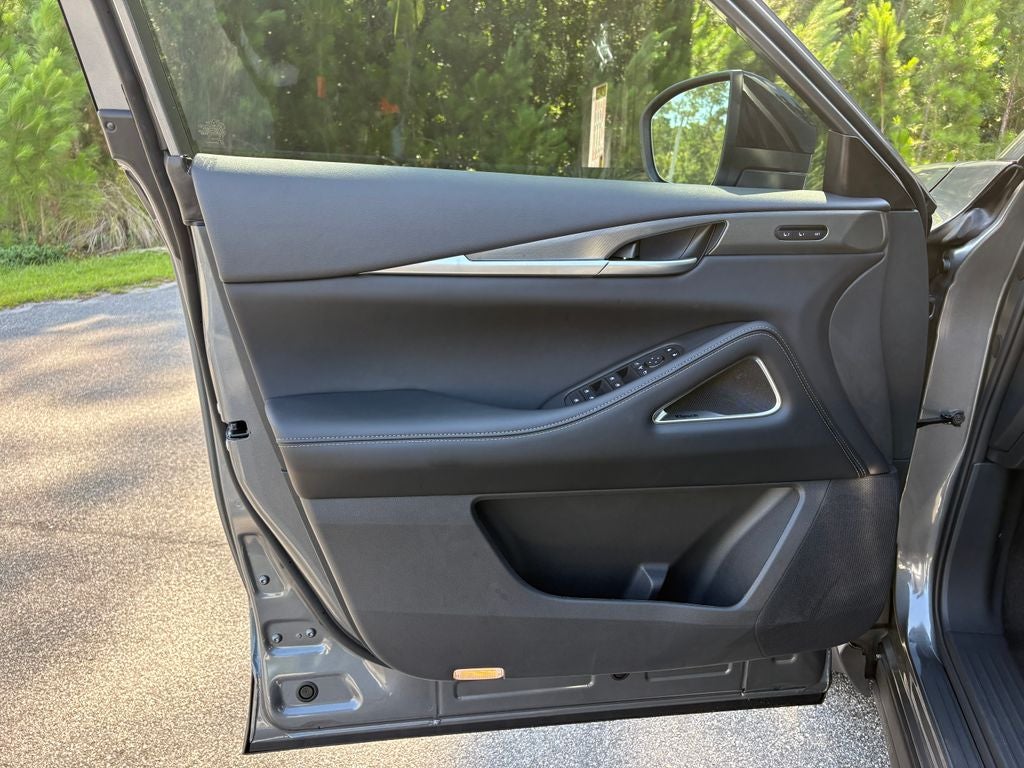 2027 INFINITI QX60 Luxe FWD