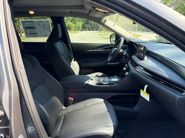 2027 INFINITI QX60 Luxe FWD