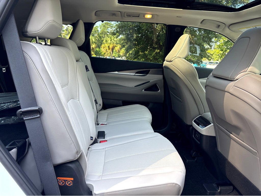 2027 INFINITI QX60 Luxe FWD