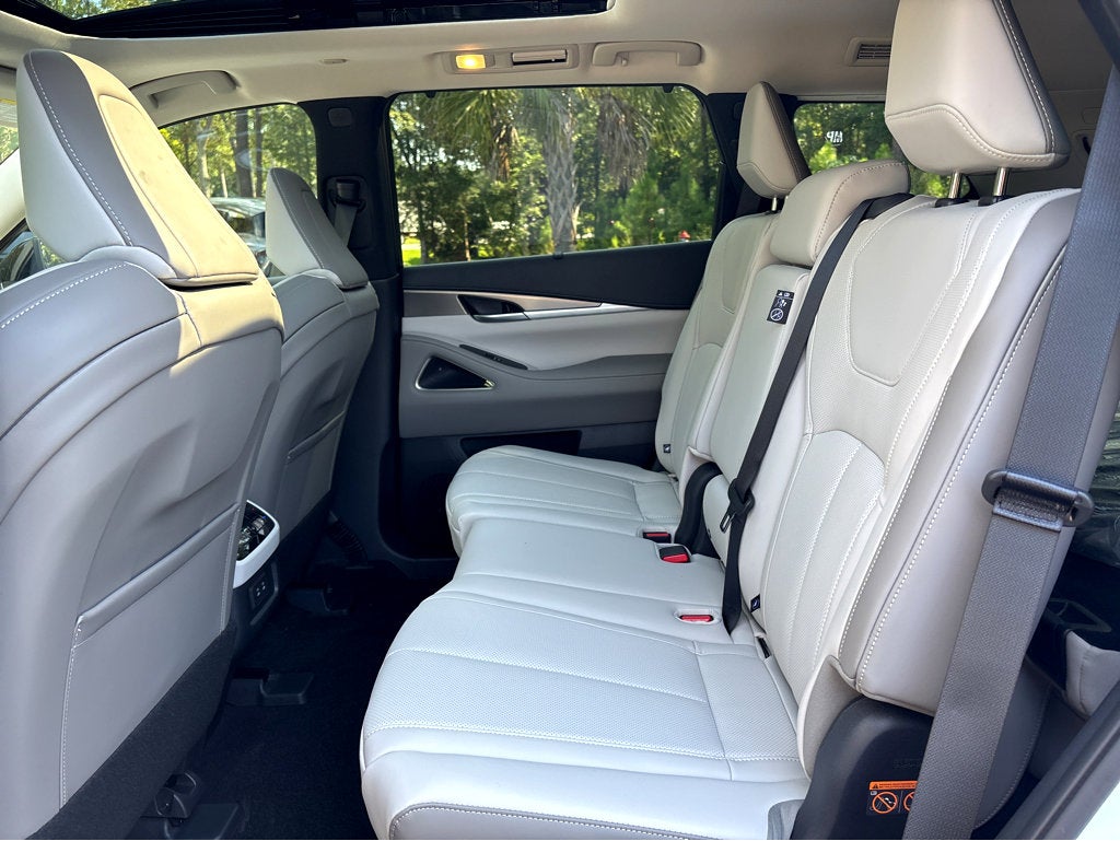 2027 INFINITI QX60 Luxe FWD