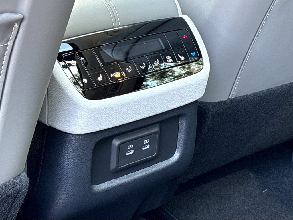2027 INFINITI QX60 Luxe FWD