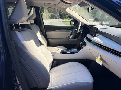 2027 INFINITI QX60 Luxe FWD