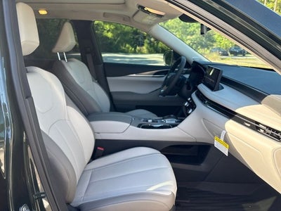 2027 INFINITI QX60 Luxe FWD