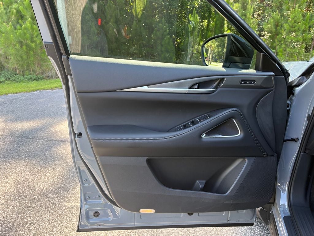 2027 INFINITI QX60 Luxe FWD