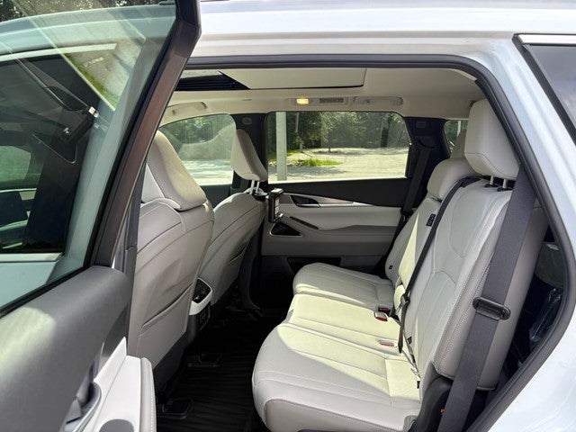 2027 INFINITI QX60 Luxe FWD
