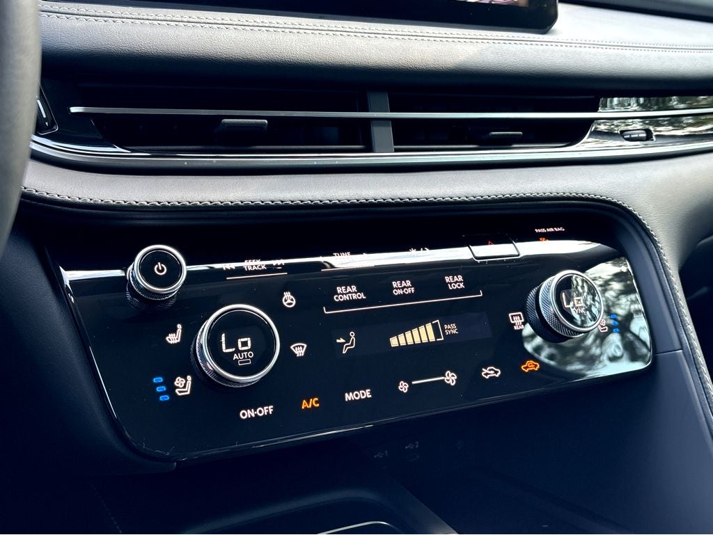 2025 INFINITI QX60 Luxe FWD