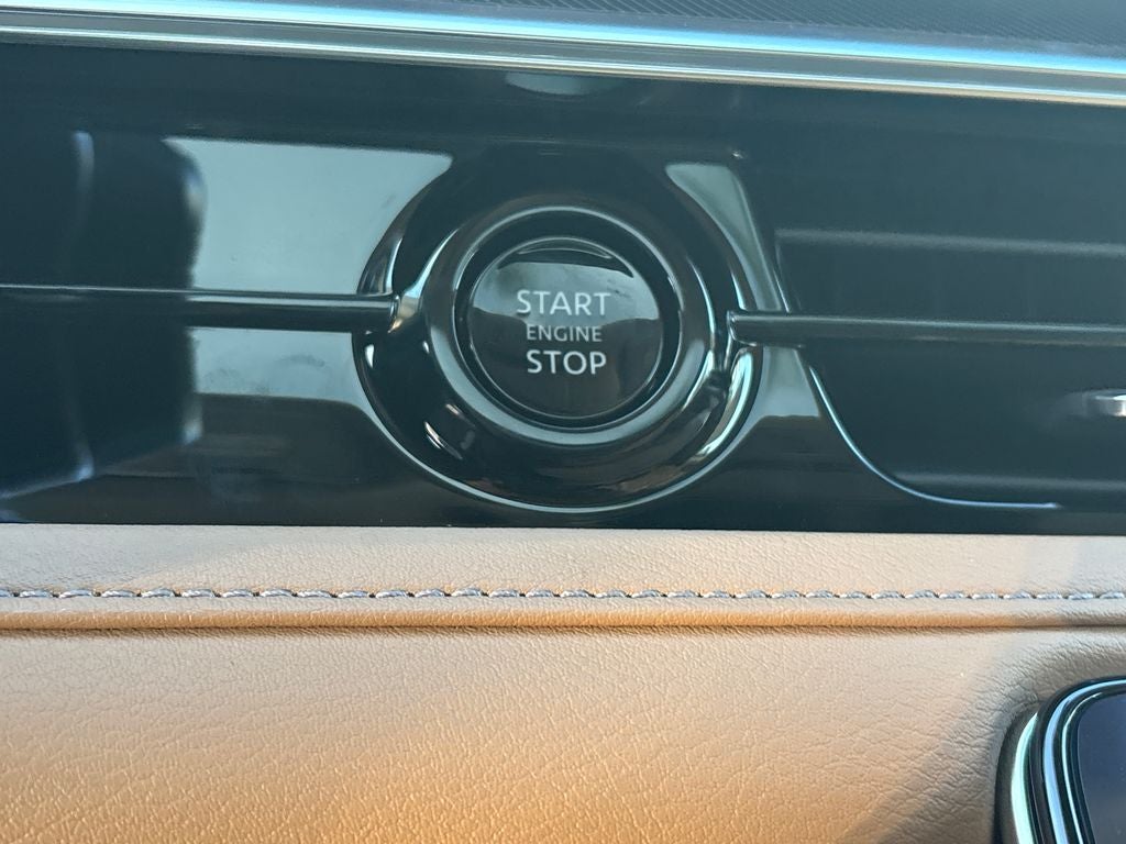 2027 INFINITI QX80 Luxe 2WD