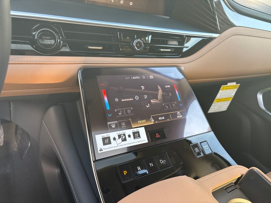 2027 INFINITI QX80 Luxe 2WD