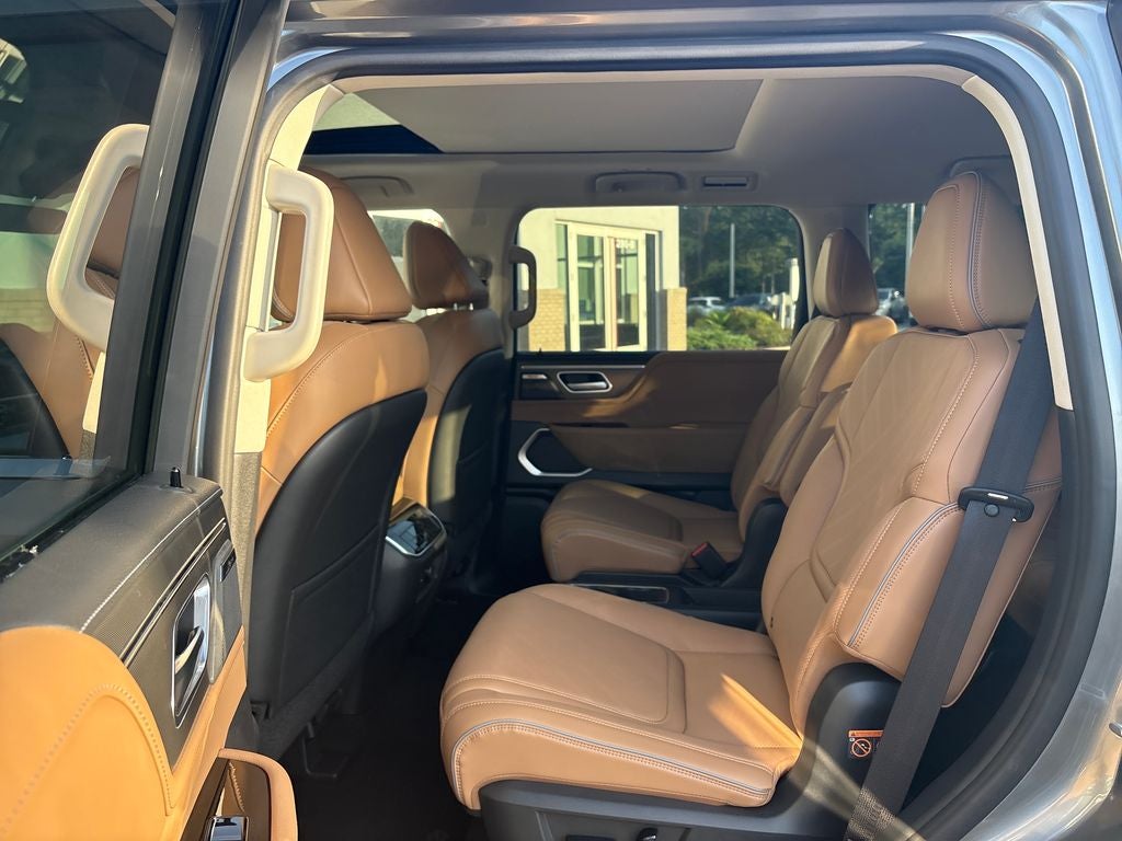 2027 INFINITI QX80 Luxe 2WD