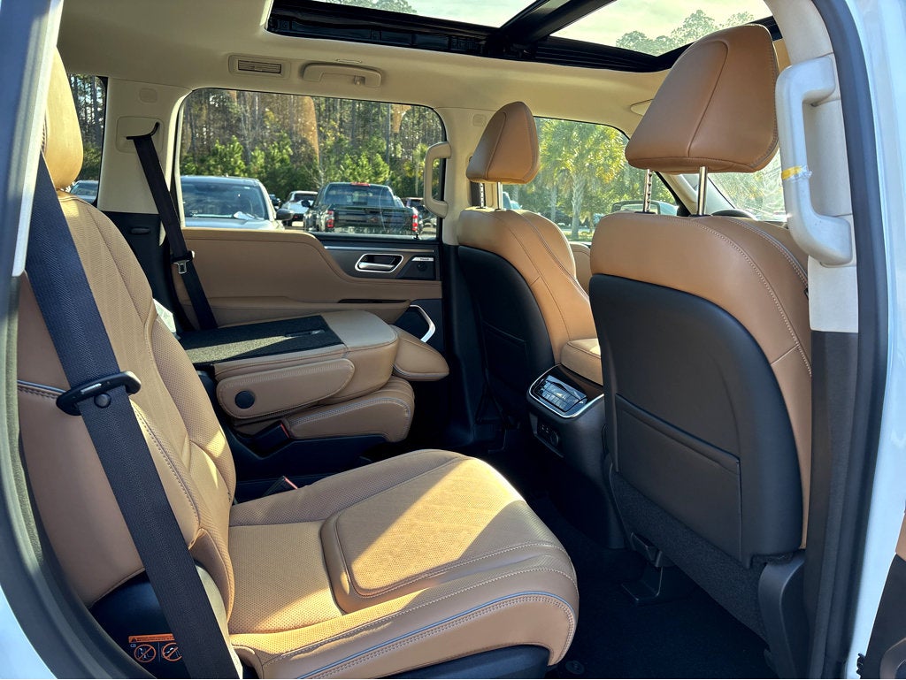 2026 INFINITI QX80 Luxe 4WD