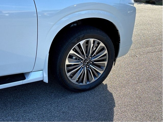 2026 INFINITI QX80 Luxe 4WD