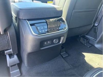 2025 INFINITI QX80 Luxe 4WD