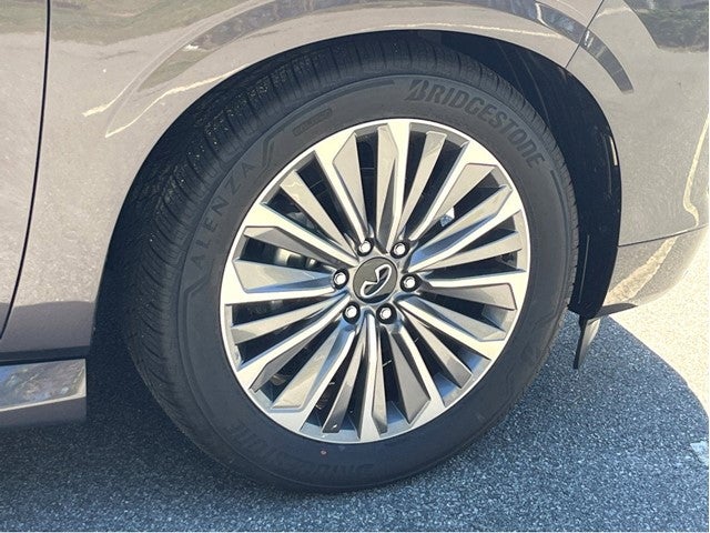 2025 INFINITI QX80 Luxe 4WD