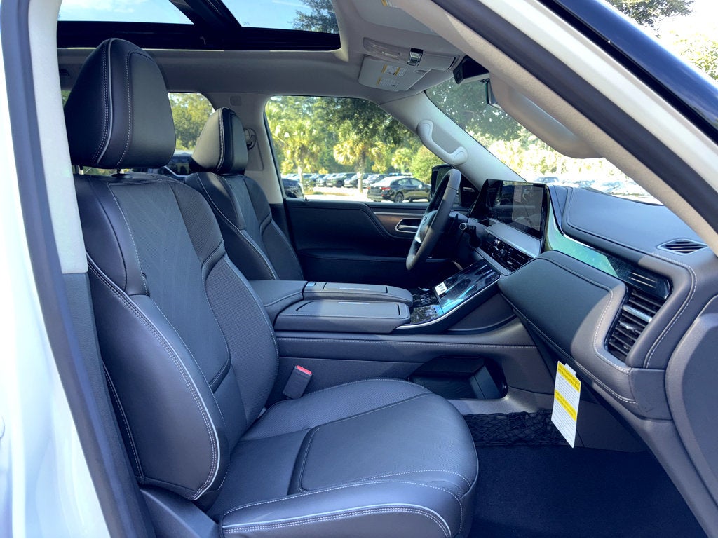 2026 INFINITI QX80 Luxe 4WD