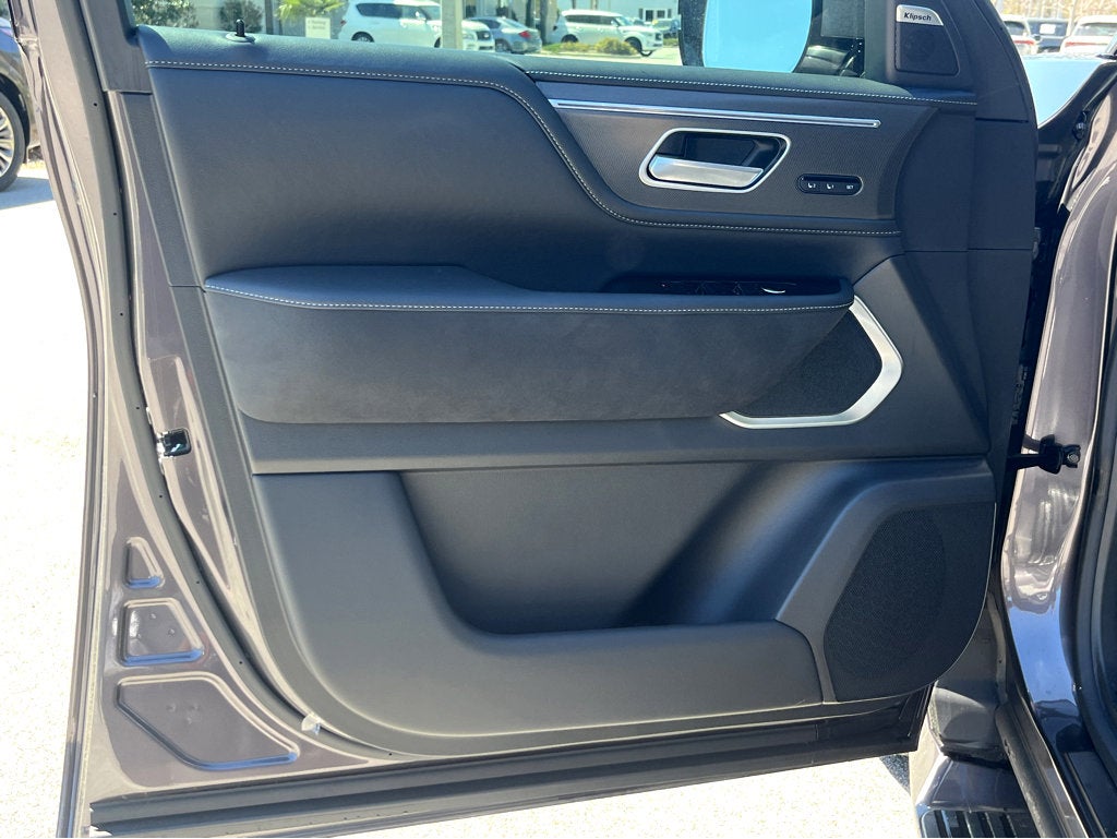 2025 INFINITI QX80 Luxe 2WD