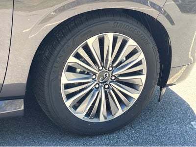 2025 INFINITI QX80 Luxe 2WD