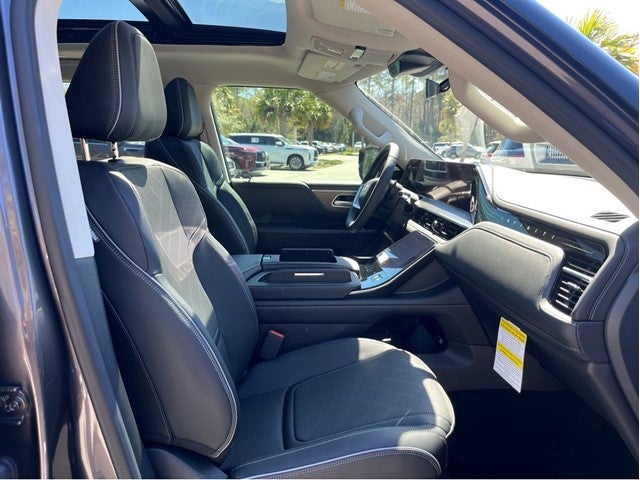 2025 INFINITI QX80 Luxe 2WD