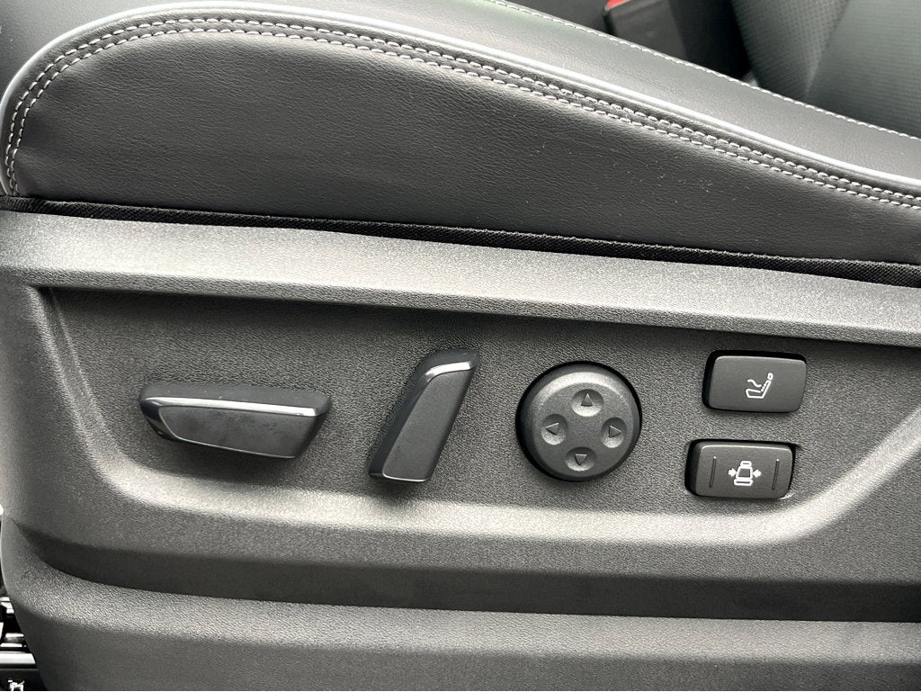 2025 INFINITI QX80 Sensory 4WD