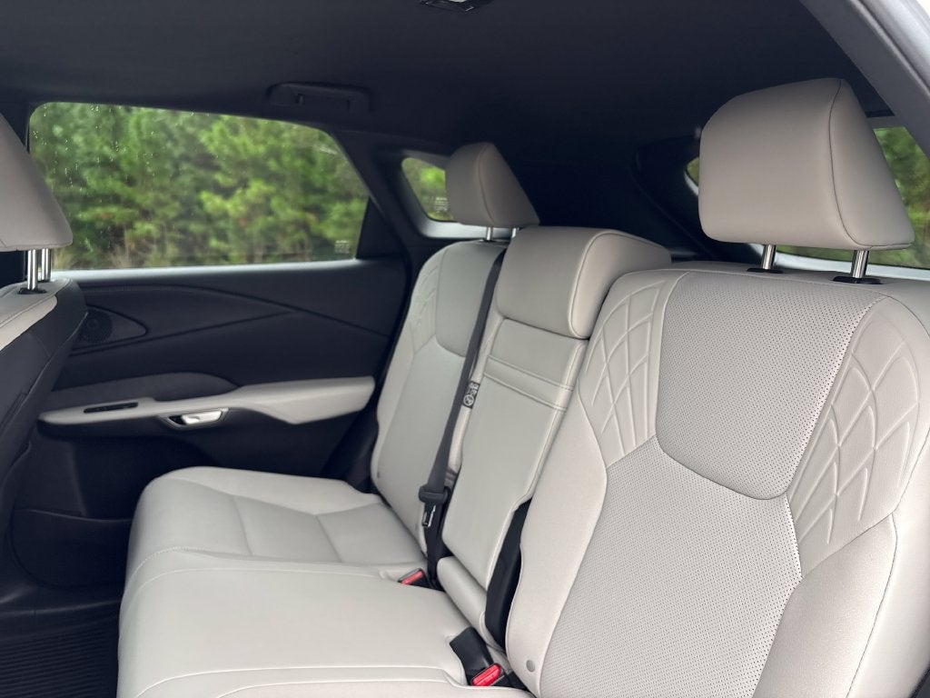 2023 Lexus RX 350 - Photo 24