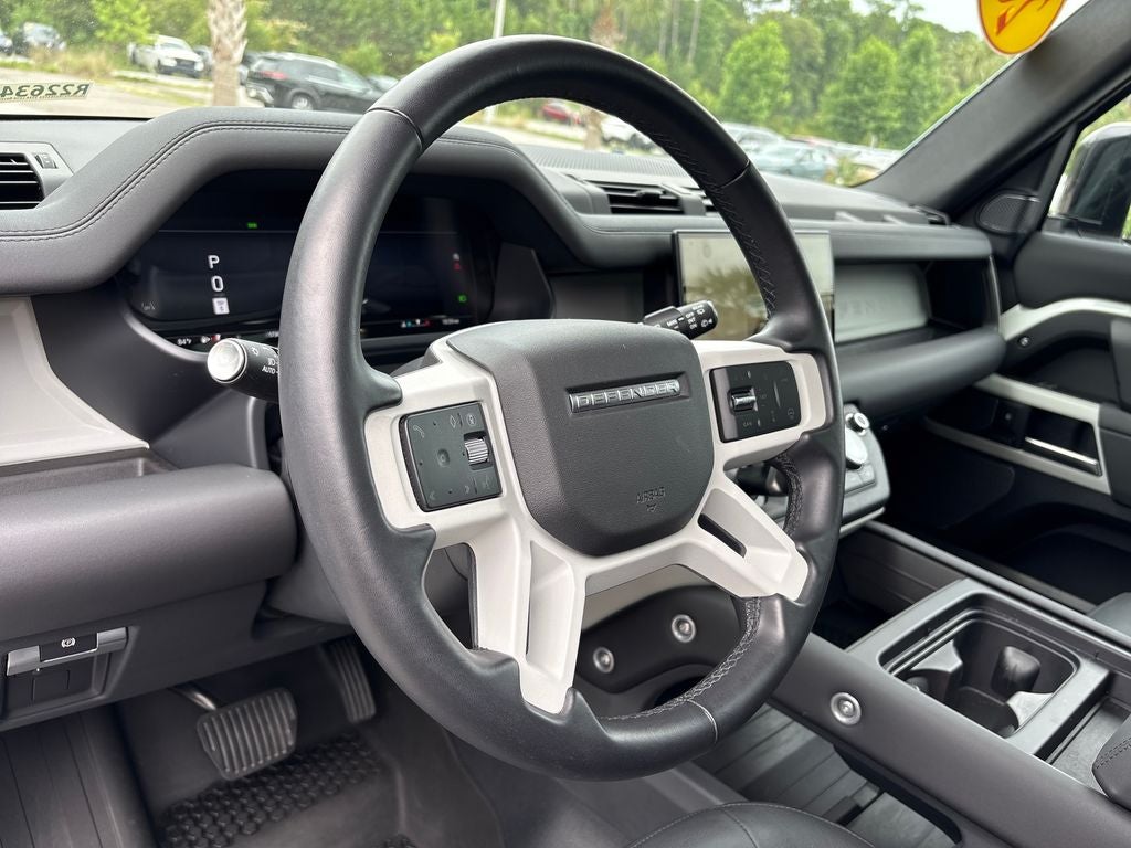 2024 Land Rover Defender 110 SE