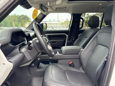 2024 Land Rover Defender 110 SE