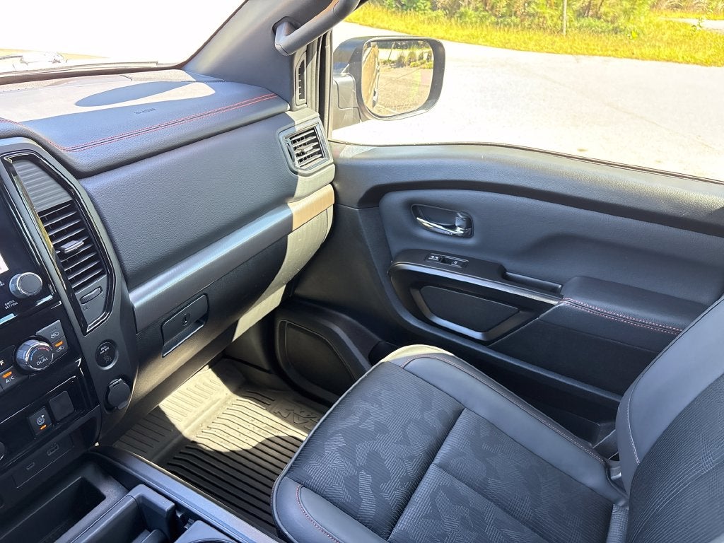 2024 Nissan Titan PRO-4X