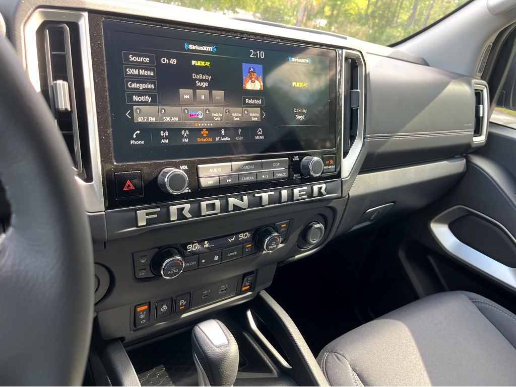 2025 Nissan Frontier SV