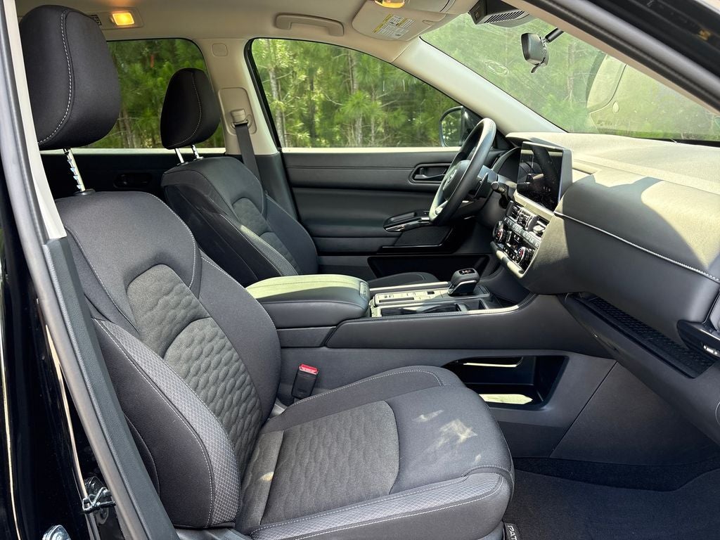2026 Nissan Pathfinder S