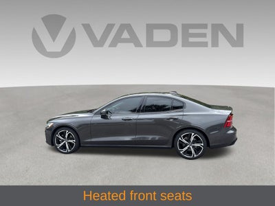 2024 Volvo S60 B5 Plus Dark Theme