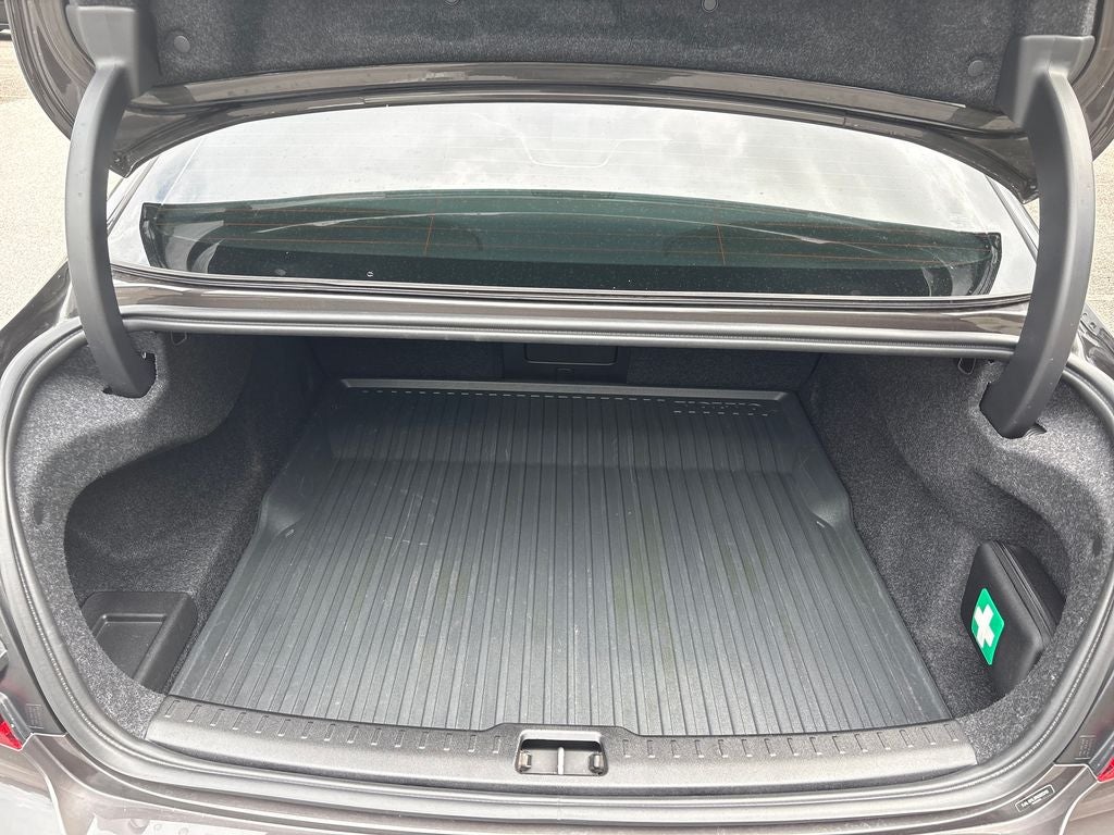 2024 Volvo S60 B5 Plus Dark Theme
