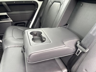 2024 Land Rover Defender 110 SE