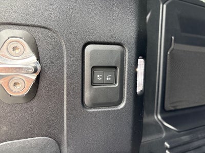 2024 Land Rover Defender 110 SE