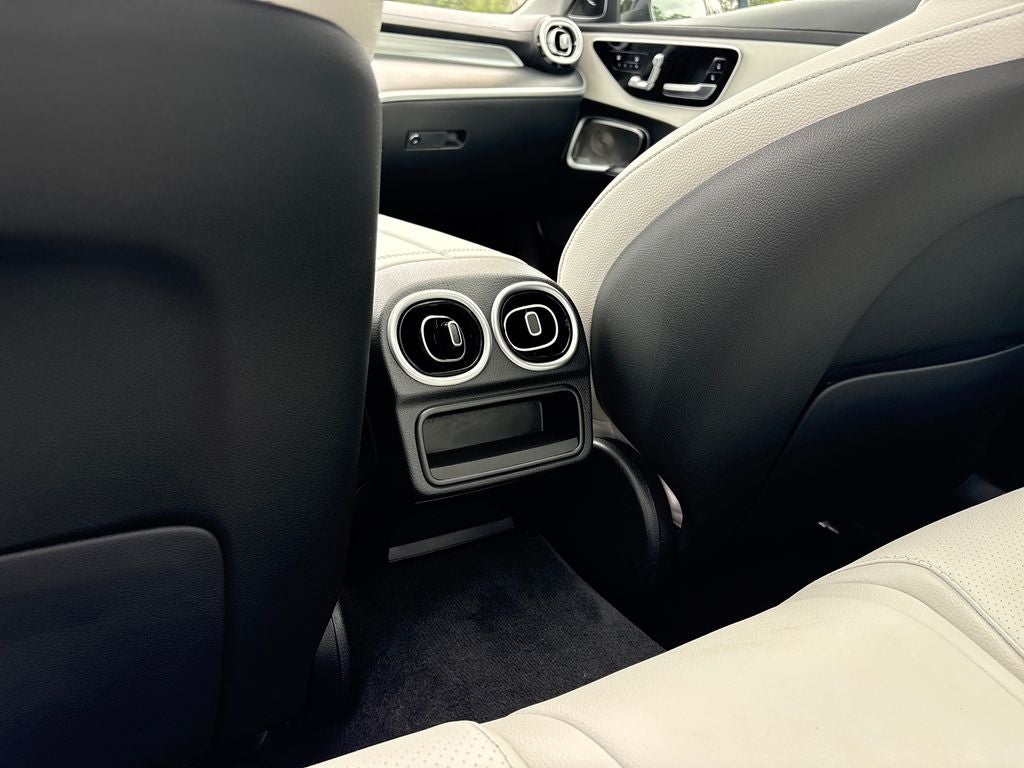 2025 Mercedes-Benz C-Class Sedan C 300 - Photo 26