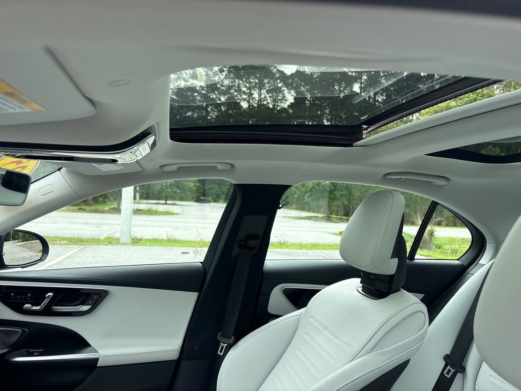 2025 Mercedes-Benz C-Class Sedan C 300 - Photo 7