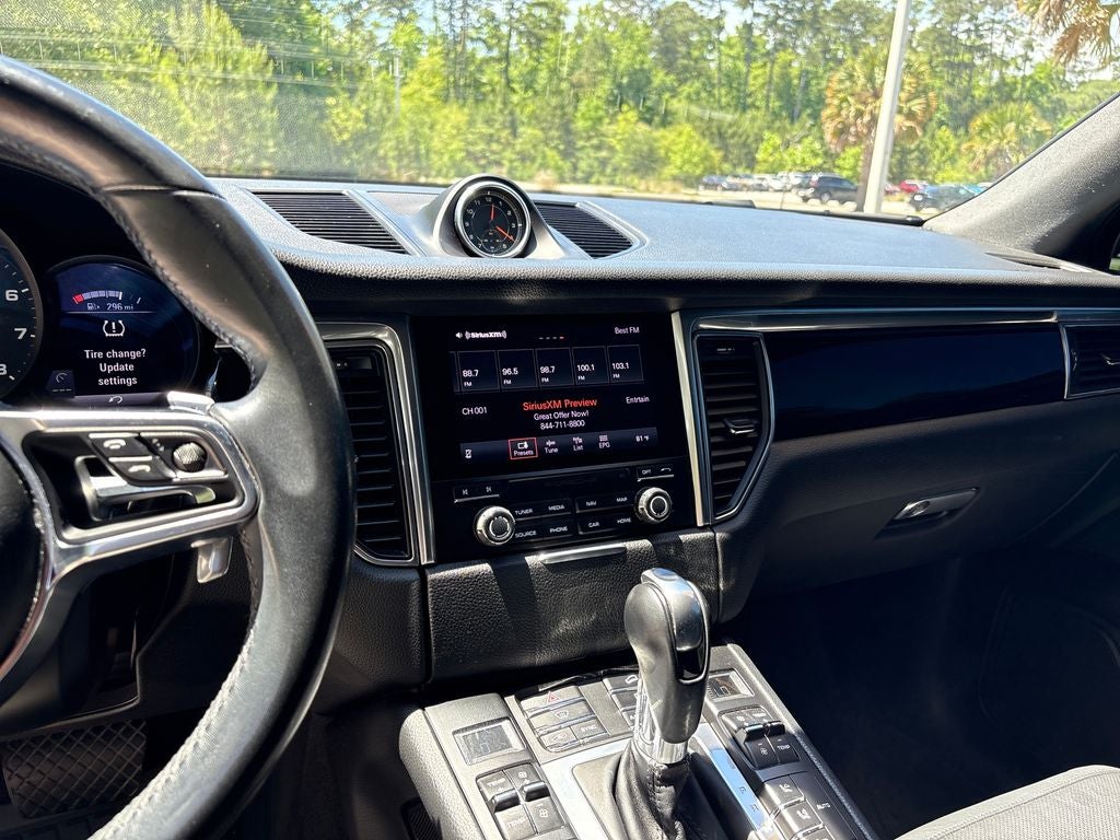 2018 Porsche Macan Base
